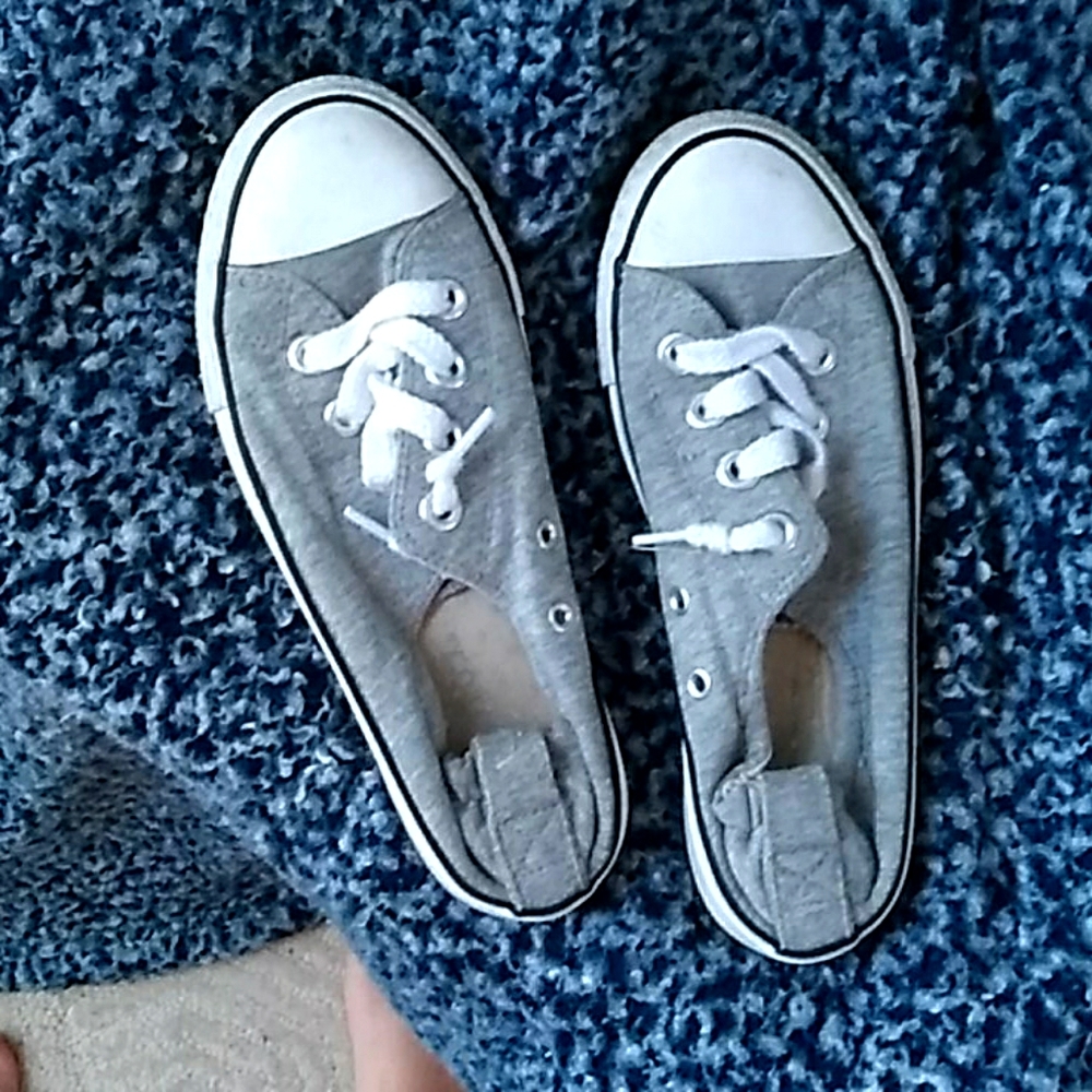 tennis shoes